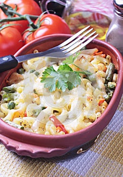 Baked pasta with vegetables