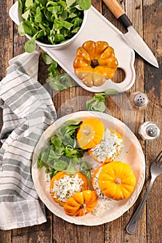 Baked pumpkin filling with rice