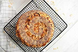 Pumpkin pie with almond