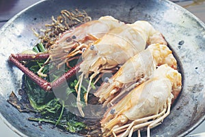 Baked Shrimp with Glass Noodles, Thai food