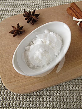 Bakers ammonia and spices