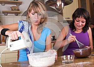 Baking cakes together