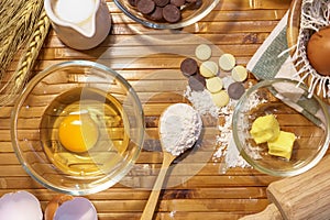 Baking ingredients set