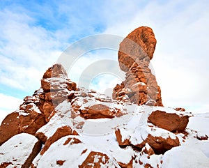 Balanced Rock, Arches National Park, Moab, Utah. photo