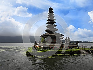 Bali lake temple