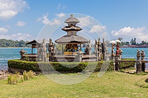 Bali temple pura ulun danu bratan photo