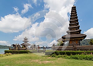 Bali temple pura ulun danu bratan photo