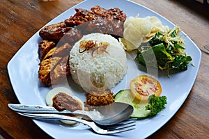 Balinese cuisine - my favourit balinese food vegetarian Nasi Campur.