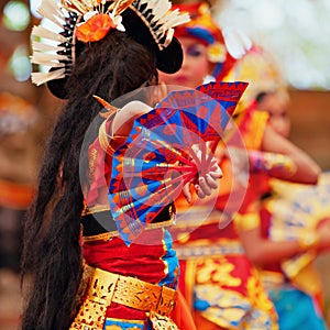 Balinese dancer women in traditional Sarong