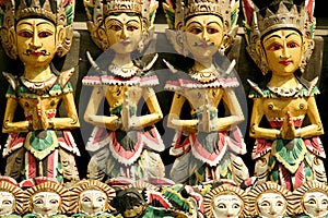 Balinese woodcarving puppets ubud bali