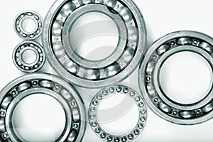 Ball bearings and pinion wheels