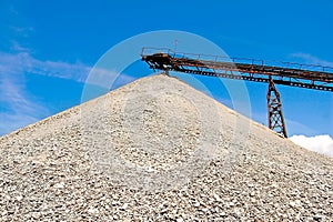 Ballast conveyor photo