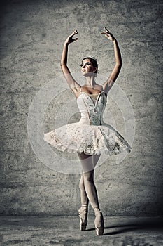 Ballerina on pointe in pose. Ballet, dance, theater,