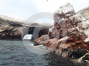 Ballestas islanda Paracas Peru sea lions pelicans penguins rock formations