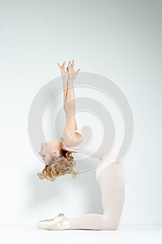 Ballet dancer. Train in the studio.