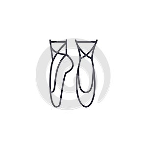 Ballet shoes linear icon concept. Ballet shoes line vector sign, symbol, illustration.