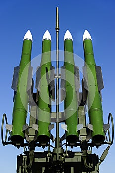 Ballistic missile launcher