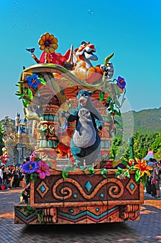 Baloo bear at disney parade