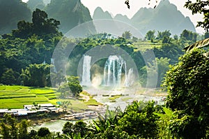 Ban Gioc Detian Falls with unique natural beauty