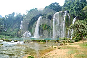 Ban Gioc Waterfall or Detian Falls, Vietnam& x27;s best-known waterfall located in Cao bang