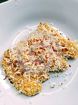 Banana crispy with topping chesse and palm sugar