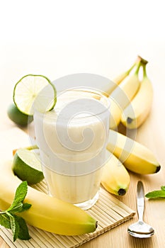 Banana milkshake