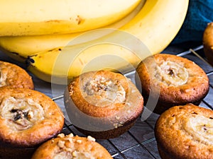 Banana muffins on grill