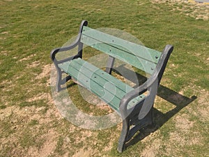 A banch placed in park for sitting purpose