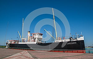 BandÃÂ±rma Ship at Samsun Bay