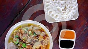 Bandung shake noodles complete