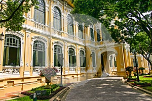 Bang Khunphrom Palace