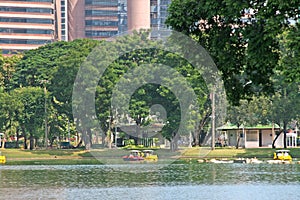 Bangkok Park and Peasureboats