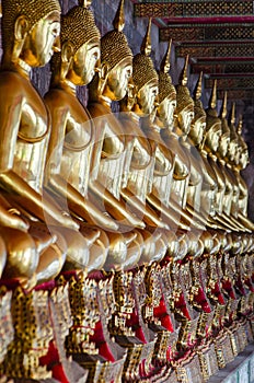 Bangkok (Thailand), Golden Buddhas photo