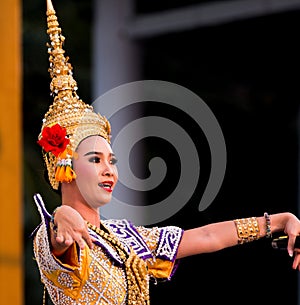 traditional thai costume