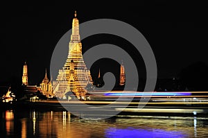 Bangkok, Wat Arun at night