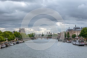 Banks of the Seine and Residential Barges