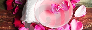 Banner rose petals in bowl