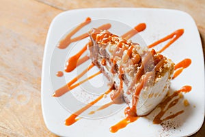 Banoffee pie with caramel sauce