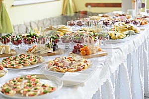 Banquet wedding table setting on evening reception