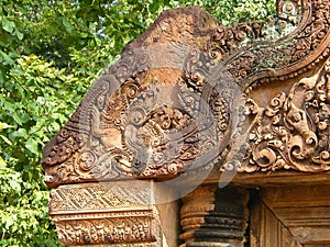 Banteay Srei, beautifully carved