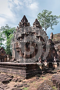 Banteay Srei red sandstone temple