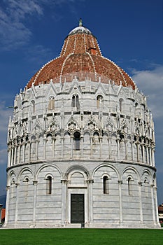 Baptisery on Piazza dei Miracoli, Pisa, Italy