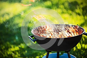 Barbecue grill with fire