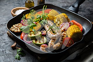 Barbeque sausages with vegetables