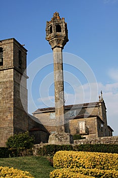 Barcelos Pillory (Pelourinho) photo