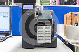 Barcode printer and barcode label with ribbon