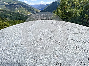 Bardonecchia table in orographic stone with indicated mountains and heights