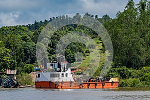 Barge for coal transportation in Berau