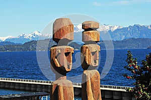 Bariloche Argentina-type of totems is usual to find them in the neighboring country of Chile, the two wooden replicas installed on