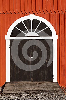 Barn door